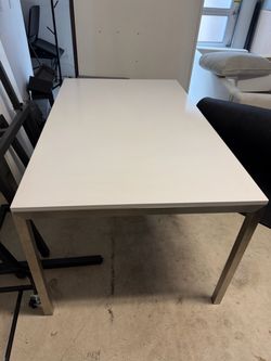 Room & Board Portica Table
