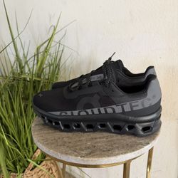 Men's On Cloudmonster Lumos