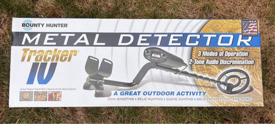 *NEW*  Metal Detector - Unopened Box