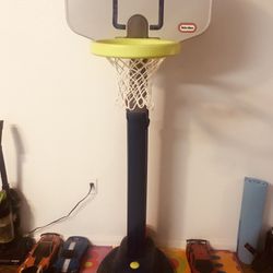 Little Tikes Basketball Goal 