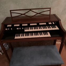 Hammond M-3 Tonewheel Organ w/ Bench – Works Great