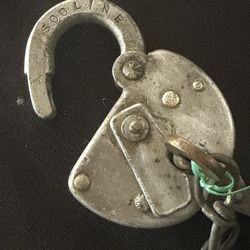 Vintage soo railroad lock an key
