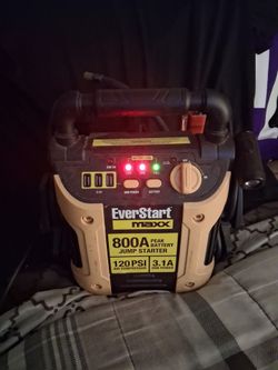 Everstart Maxx 800 Jump Starter,Pick Up Only.