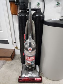 Hoover upright vacuum