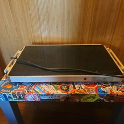 Compact Electric Hot Plate – Countertop Burner

$20