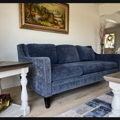 Sofa & Loveseat