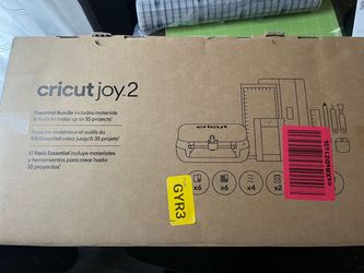 Cricut Joy 2 Essential Bundle