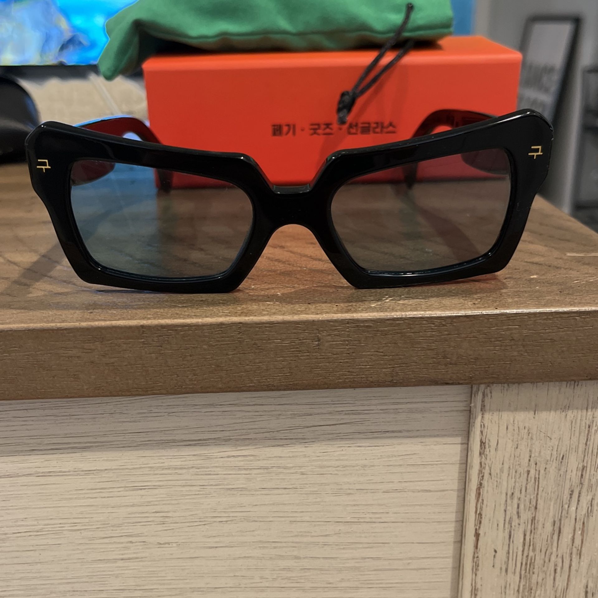 PEGGY GOU (Peggy Goods Sunglasses)