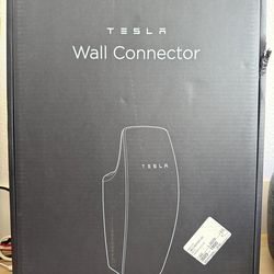 Tesla Speed Charger*New unboxed