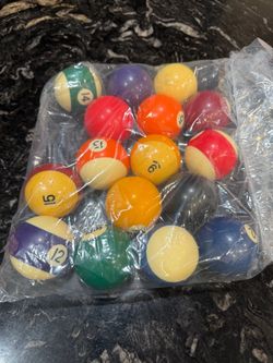 Vintage Standard Billiard Pool Ball Complete Set of 16