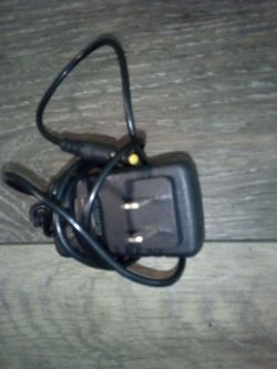 AC ADAPTER