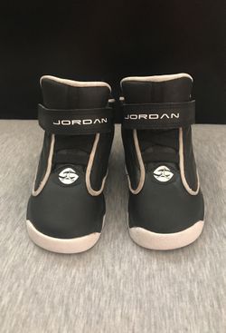 Toddler Boys Nike Air Jordan’s Size 8