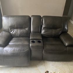 Recliner sofa