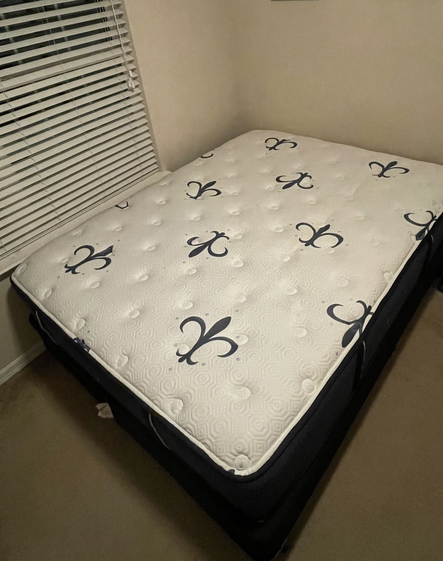 Stern And Foster Queen Mattress
