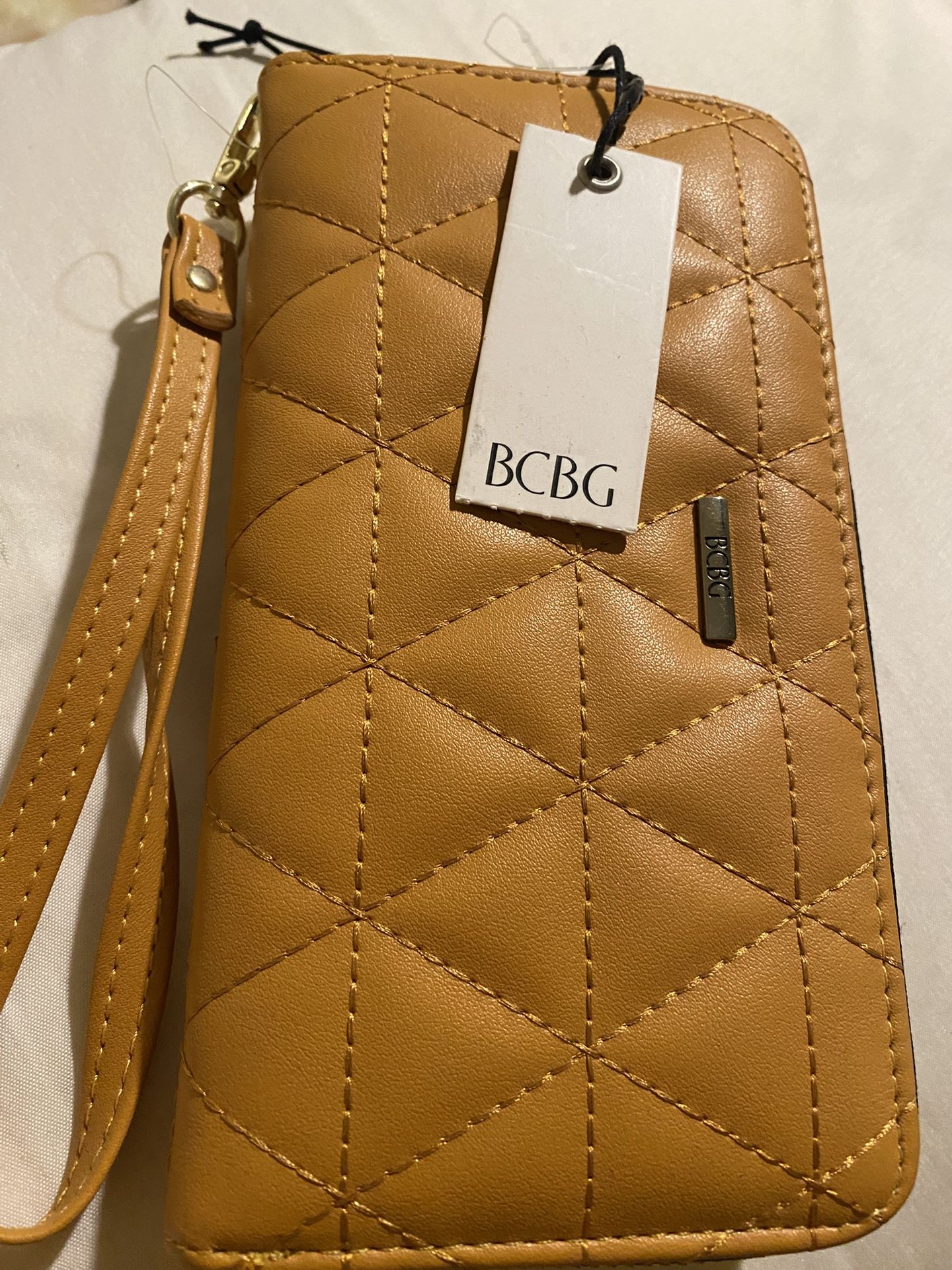 BCBG wallet
