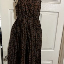 Leopard Print Dress Size (L)