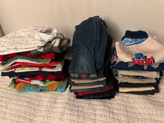 36 ítems boy clothes size 4-5