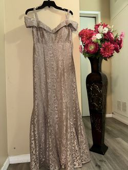 Champán Dress Size 8