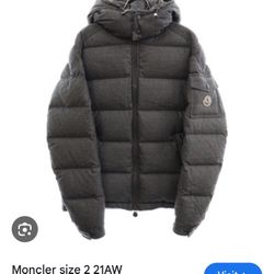 Moncler Montgenevre Hooded puffer  