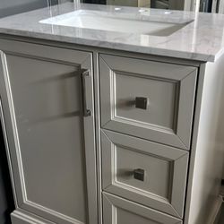 30 Inches Vanity With Top