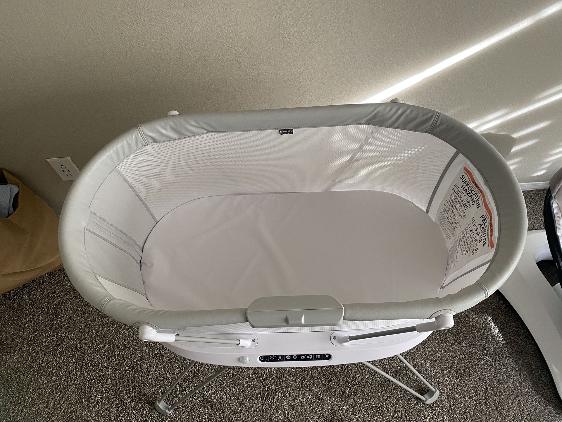 Fisher Price Bassinet 