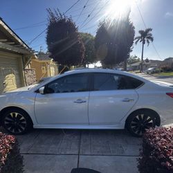 2016 Nissan Sentra • SR Sedan 4D