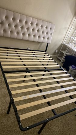 Queen bedframe and head board