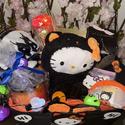 Hello Kitty Spooky Basket 