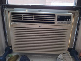 Air conditioner  working cause departure