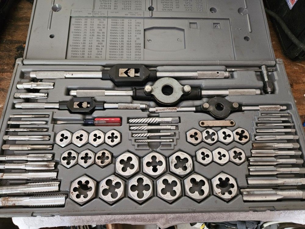 Craftsman Tap and Die Set #9-52151