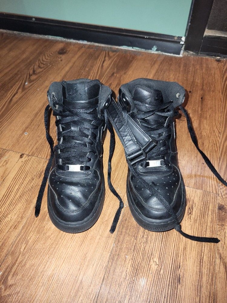 Kid Sneakers Black