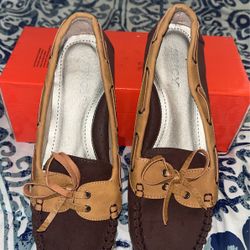 Women’s Shoe 