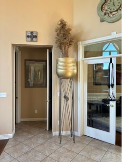 Decoration paid 399 from at home on Shaner and Hal Road