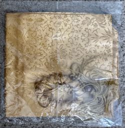 Premium Gold Silk Brocade Wine Bottle Gift Bag with Tassel - Brand New