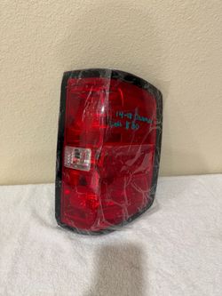 2014/2018 chevy silverado tail light