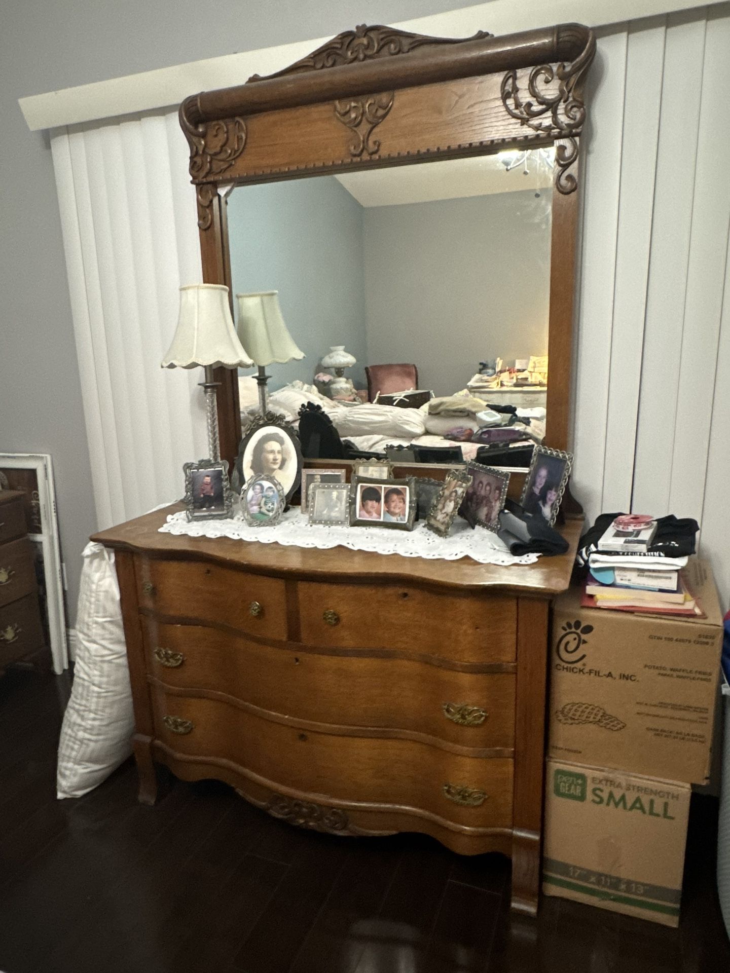 Dresser