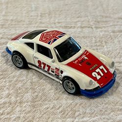 2018 Hot Wheels Nightburnerz ‘71 Porsche 911 Mint Loose
