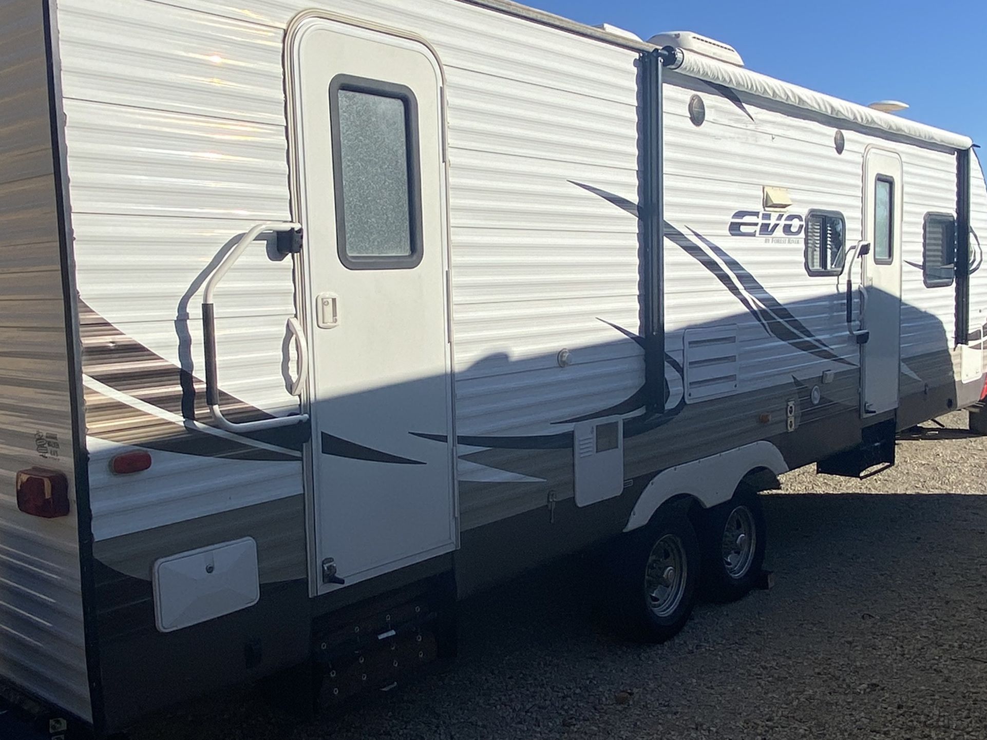 2015 forest river t2700