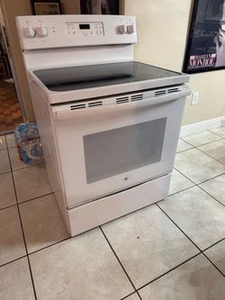 GE Glass Top Oven- Good Working Condition
