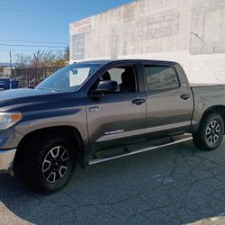 2016 Toyota Tundra 