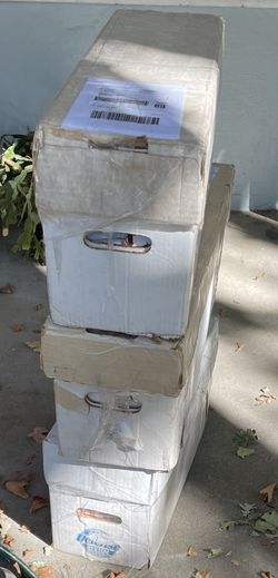 1,000s Of Comics For Sale  