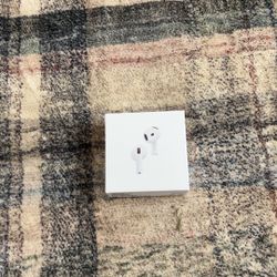 AirPods gen 4 With Noise cancellation 