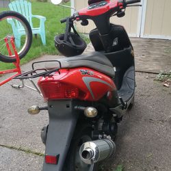 2006 moped 