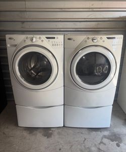 Whirlpool Washer And Electric Dryer Matching Set