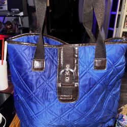 Preowned royalblue Tote Bag In Good Condition Located Off Lake Mead And Simmons Area Asking $5