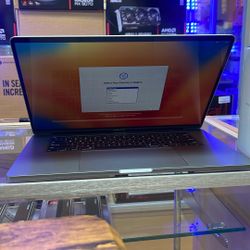 16”MacBook Pro Core I9 2.4ghz 32Ram 1TB SSD