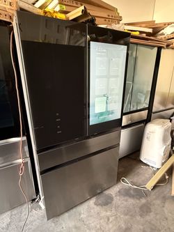 Bespoke Family Hub 29 Cub Ft Refrigerator