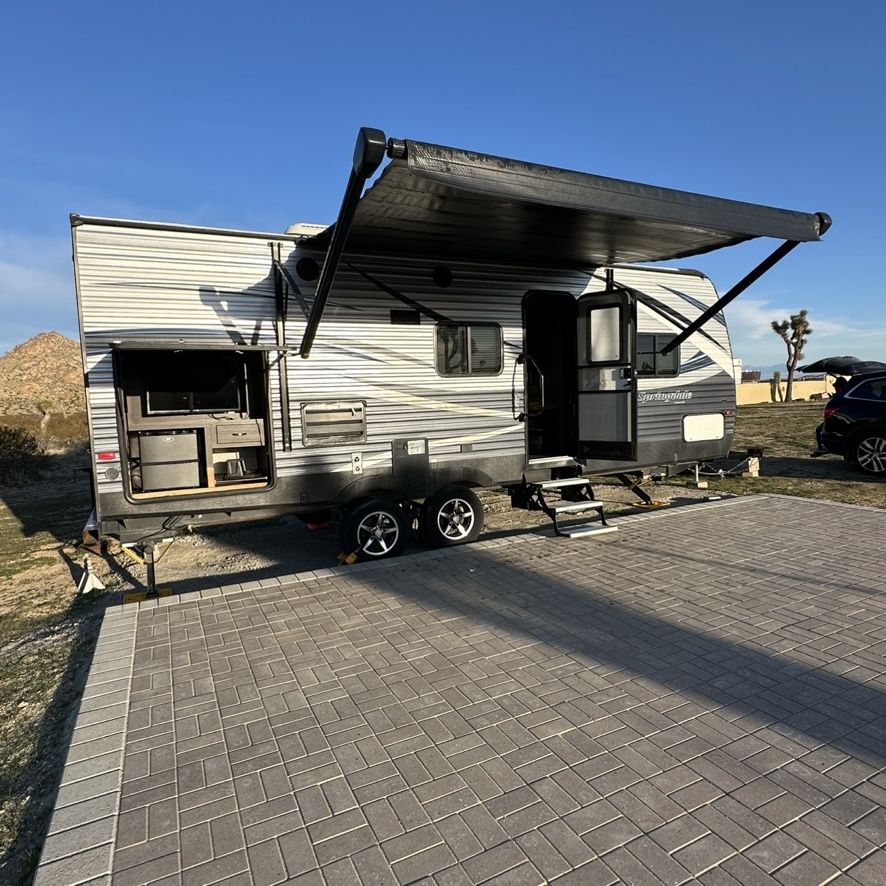 2018 KEYSTONE RV SPRINGDALE for Sale in Willow Springs, CA - OfferUp