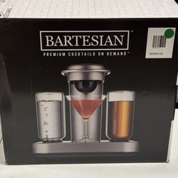 Cocktails / Martini Maker