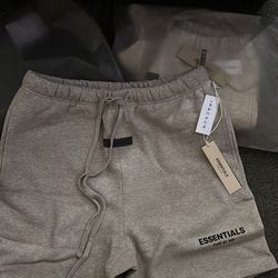 essential shorts